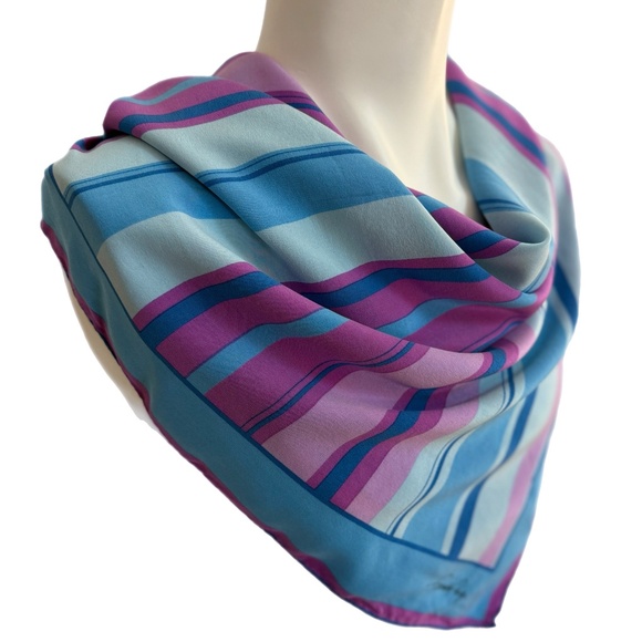 Vintage Franco Pugi Silk Crepe Stripe Scarf | 32" Square | Hand-Rolled Edges - Picture 6 of 10